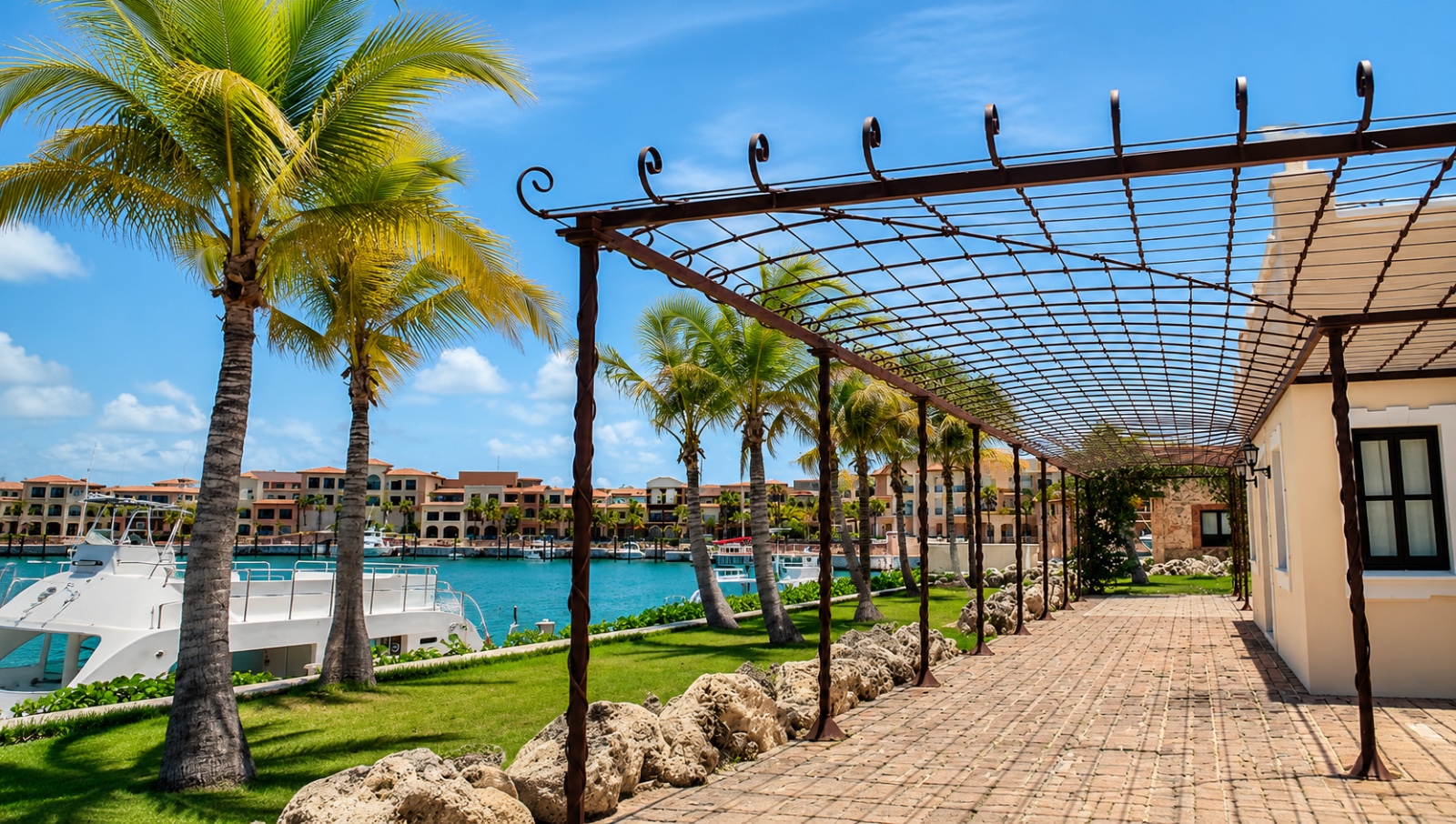How to Get from Punta Cana to La Romana?
